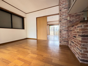 【居間・リビング】