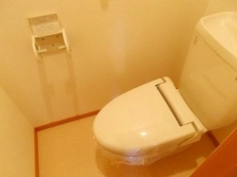 清潔感のあるトイレです