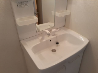 コンパクトで使いやすい洗面所