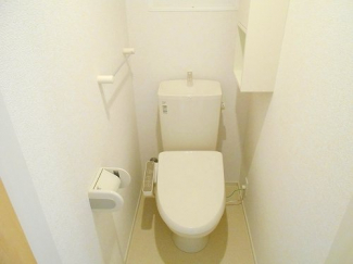 清潔感のあるトイレです