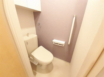 落ち着いたトイレです