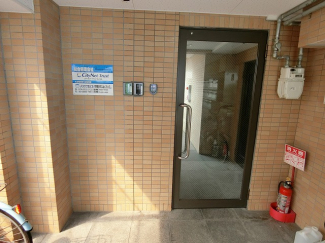 【エントランス】