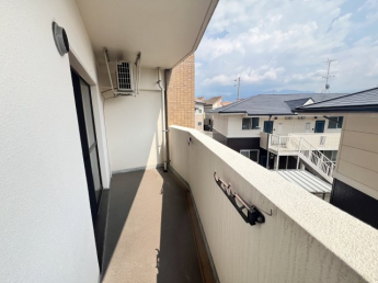 【バルコニー】