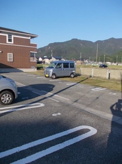 【駐車場】