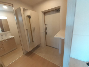 【玄関】