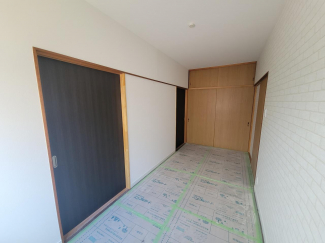 1階和室8帖　趣のある床の間あり