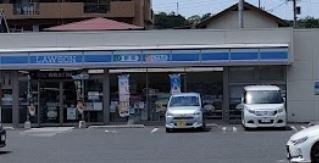 ローソン宇和島中沢町店まで529m