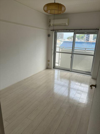 洋室６．４帖