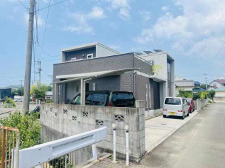 松山市古三津３丁目の中古一戸建ての画像