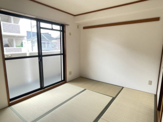 和室、ちょっとしたくつろぎスペースにいかがでしょうか