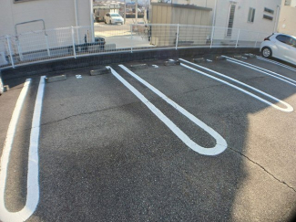 【駐車場】