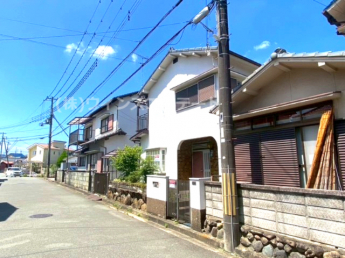 【前面道路含む現地写真】