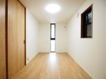 【寝室】