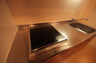 コンパクトなキッチンで掃除もラクラク