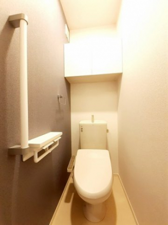 清潔感のあるトイレです
