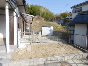 【庭】