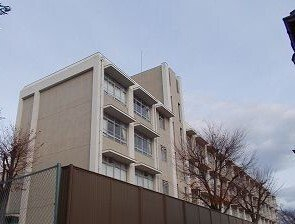 網干西小学校まで2000m