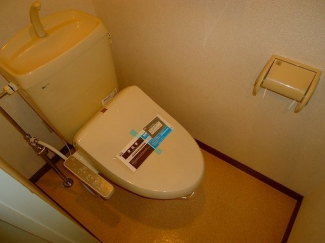 シンプルで使いやすいトイレです