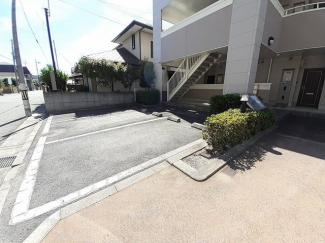 駐車場に車を止められます