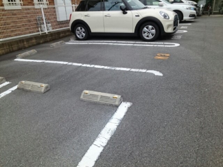 駐車場に車を止められます