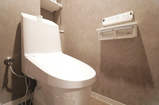 シンプルで使いやすいトイレです