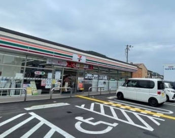 セブンイレブン　西脇高田井店まで110m
