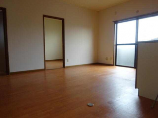 姫路市飾磨区阿成鹿古のアパートの画像