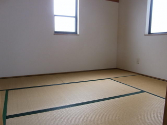 姫路市飾磨区阿成鹿古のアパートの画像