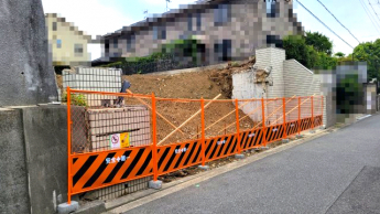 【前面道路含む現地写真】