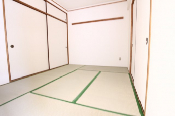 【寝室】