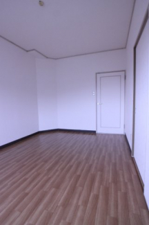 【寝室】