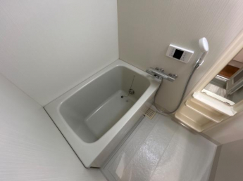バス