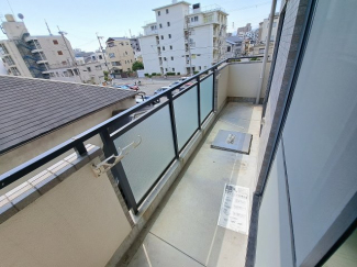 【バルコニー】