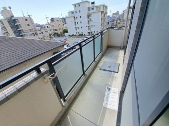 【バルコニー】