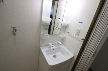 コンパクトで使いやすい洗面所