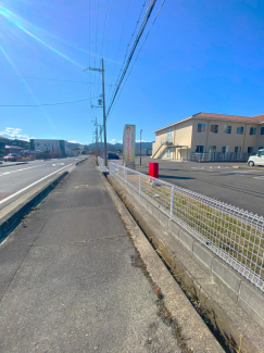■前面道路（歩道）■「野田」交差点まで約390ｍ