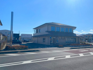 滋賀銀行甲南支店まで110m