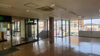彦根市長曽根南町の店舗事務所の画像