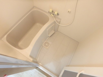 日々の疲れを癒すお風呂付です