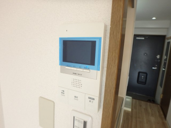 モニター付きドアフォンです