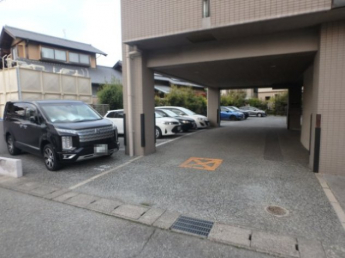駐車スペースもあります