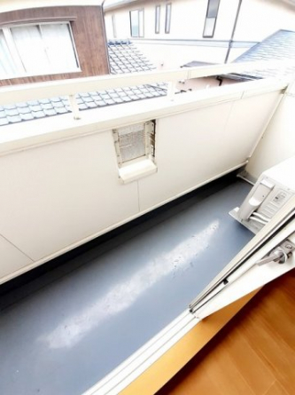 陽当たり良好なバルコニーです