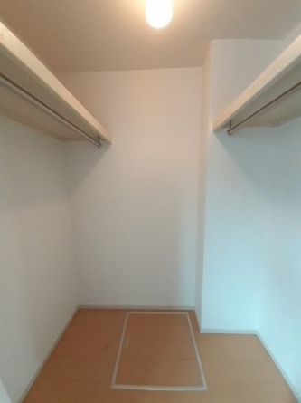 ちょっとした収納スペースも充実しています