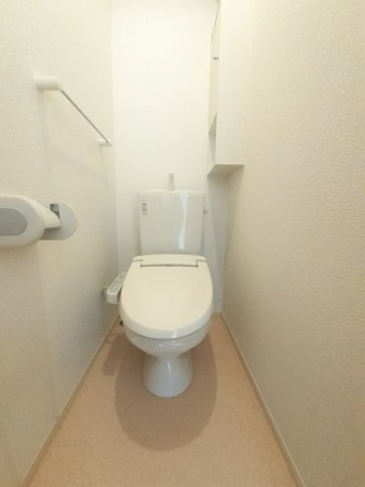 シンプルで使いやすいトイレです