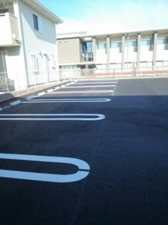【駐車場】