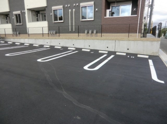 【駐車場】
