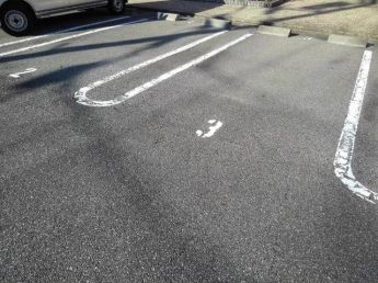 【駐車場】