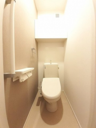 清潔感のあるトイレです