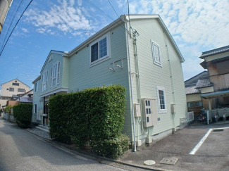 落ち着いた雰囲気の外観です