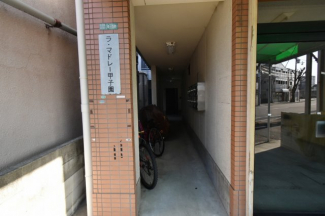 【エントランス】